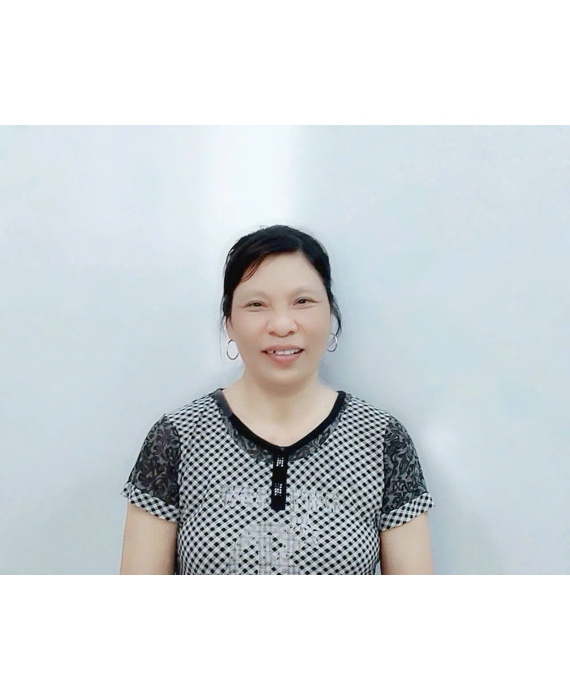 Cô Hồng quê Qủang Bình
