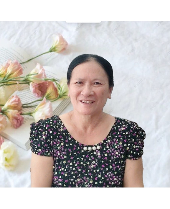 Cô Thấm quê Hải Dương 