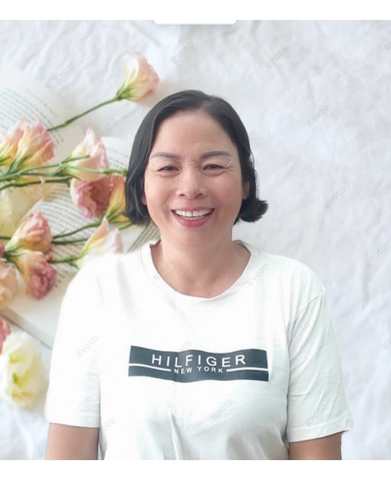 Cô Hợp quê Hà Nội