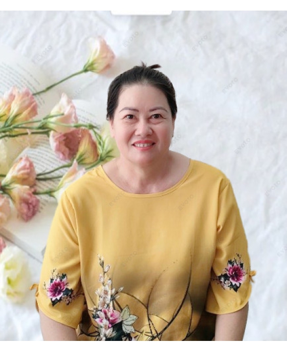 Cô Thuý quê Bến Tre