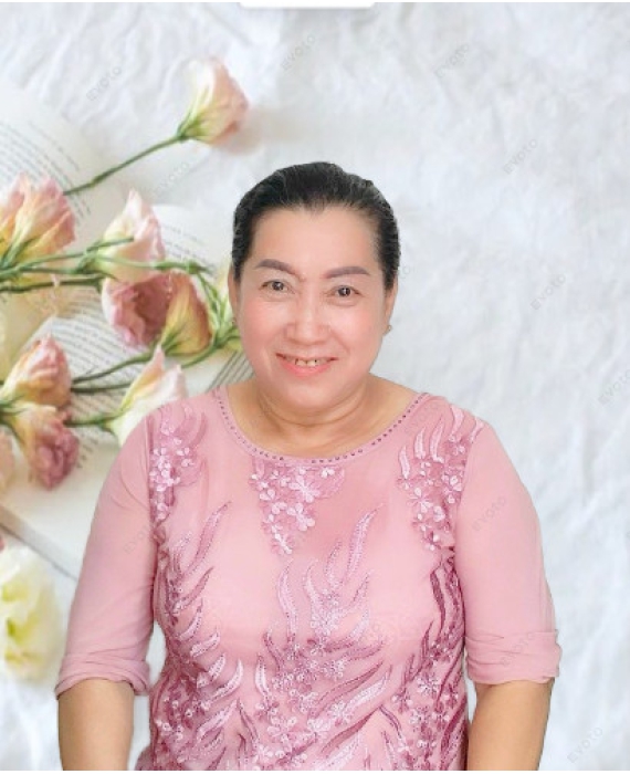 Cô Hạnh quê Sóc Trăng