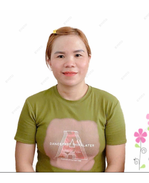 Em Hạnh quê Hà Tĩnh
