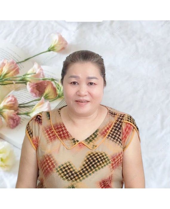 Cô Hồng sống ở Huế