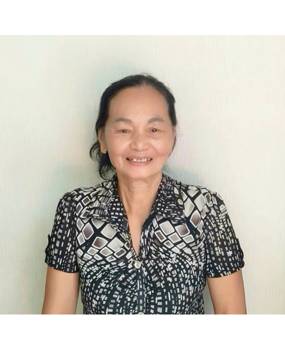 Cô Khuyên sống miền Bắc