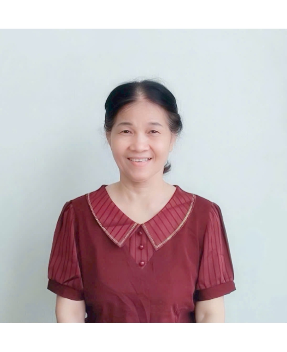 Cô Thuỷ ( di Hai) góc Ninh Bình