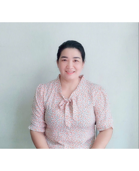 Chị Kiểm  ống sinh năm 1981