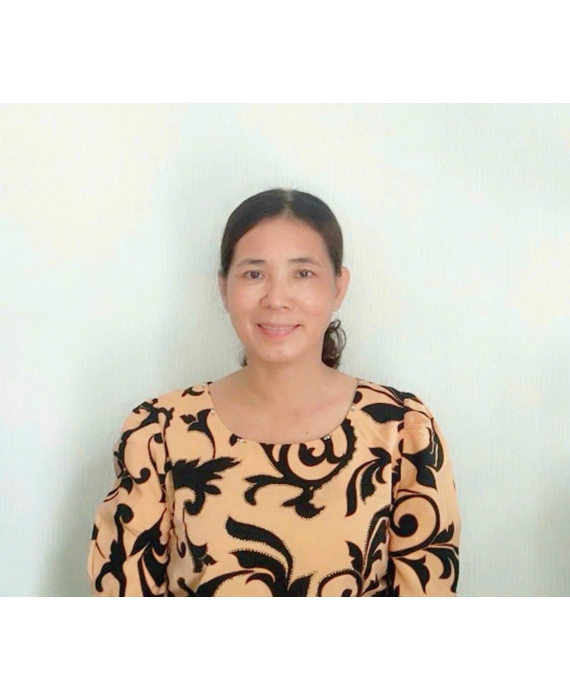 Cô Phượng gốc ở Cần Thơ
