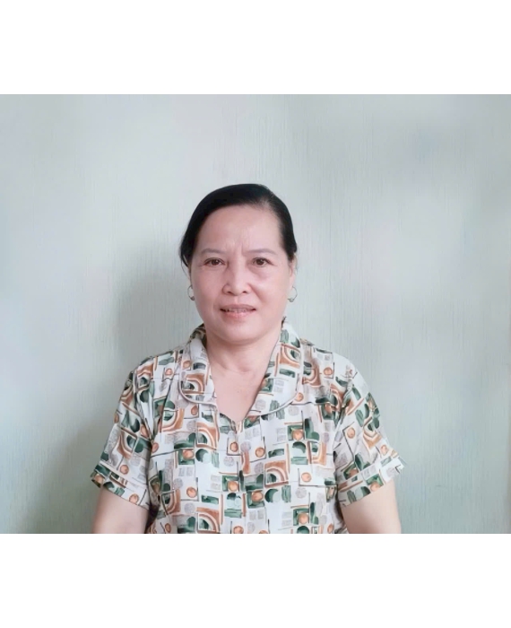 Cô Bạch quê ở Bắc Kạn
