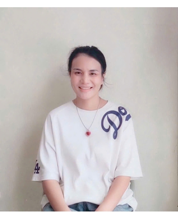 Em Linh quê Nghệ An