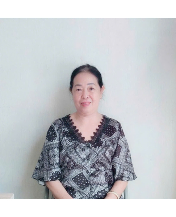 Cô Cúc  sống Đồng Tháp